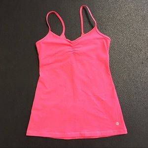 Lululemon gather V tank with built in bra size 8